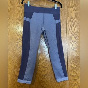 Under Armour size medium purple leggings
